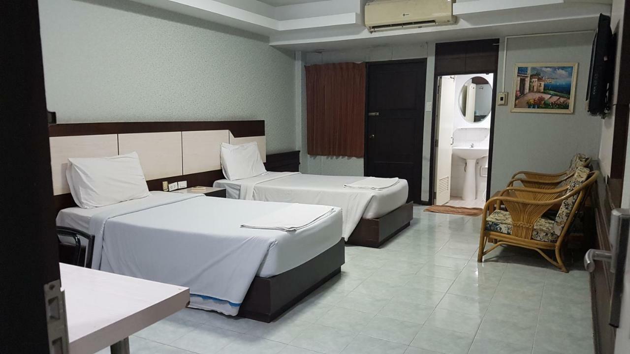 Khon Kaen Ruenrom Hotel Exterior foto